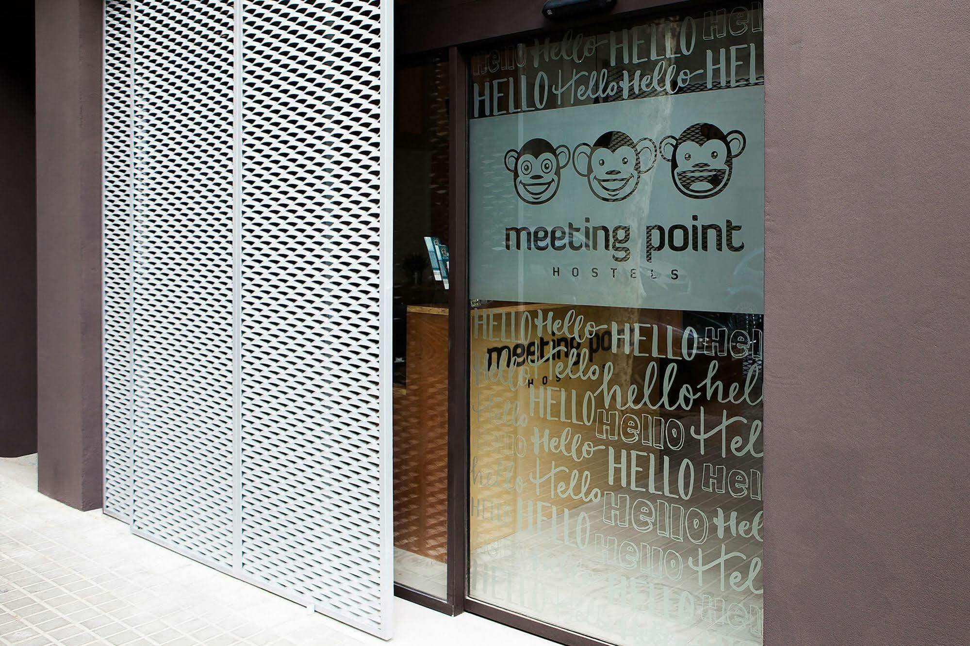 Meeting Point Hostels Barcelona Exterior foto